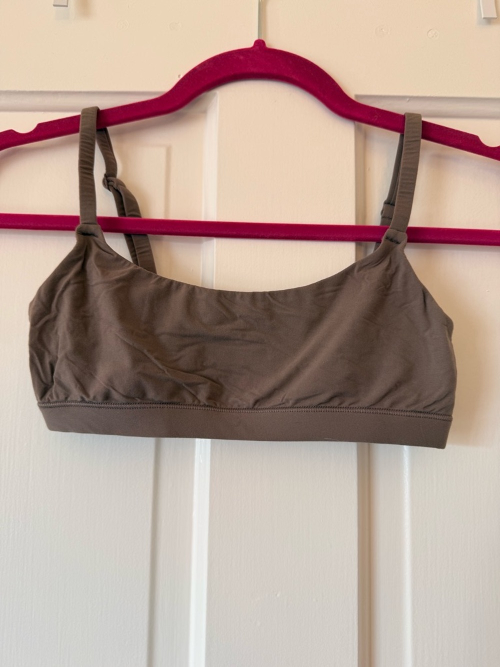 Skims fits everybody scoop bralette in umber
